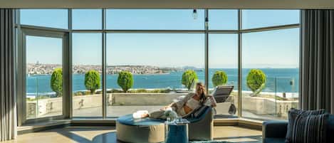 Loft Prestigio, 2 habitaciones, Terraza | Ropa de cama hipoalergénica y minibar