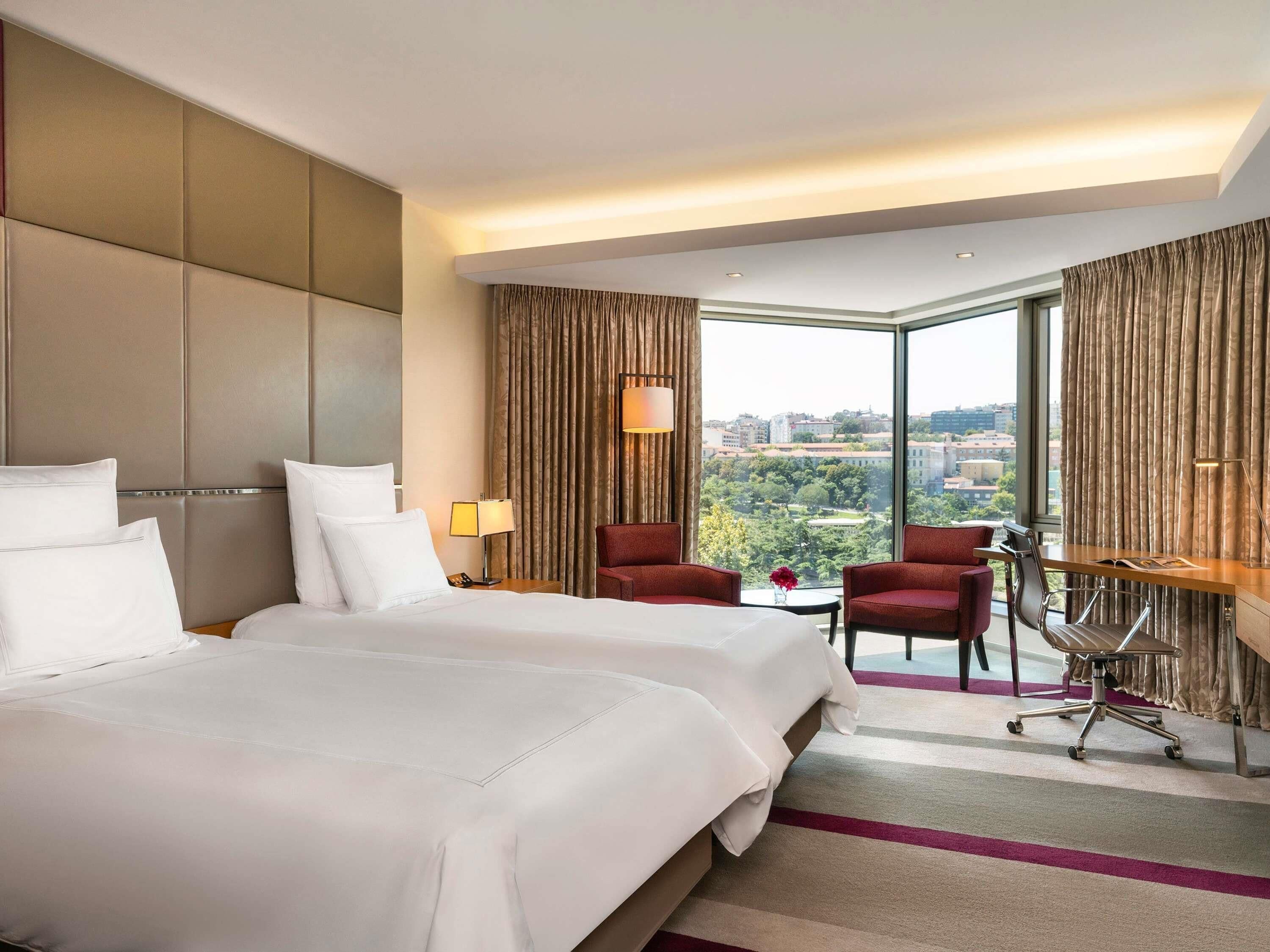 Swiss, Twin Room, 2 Twin Beds, Garden View | Hypo-allergenic bedding, minibar, in-room safe, desk