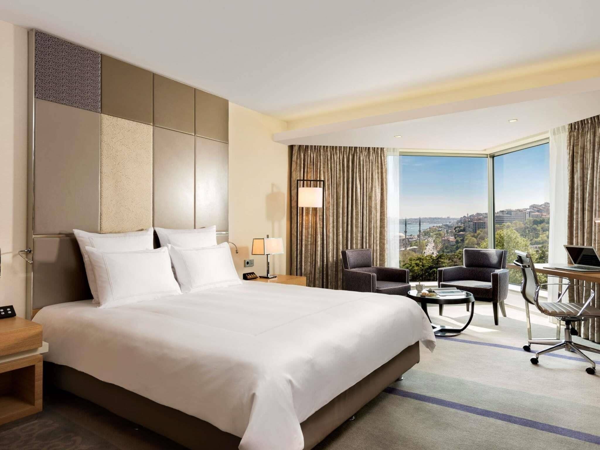 Swiss, Chambre Exécutive, 1 très grand lit