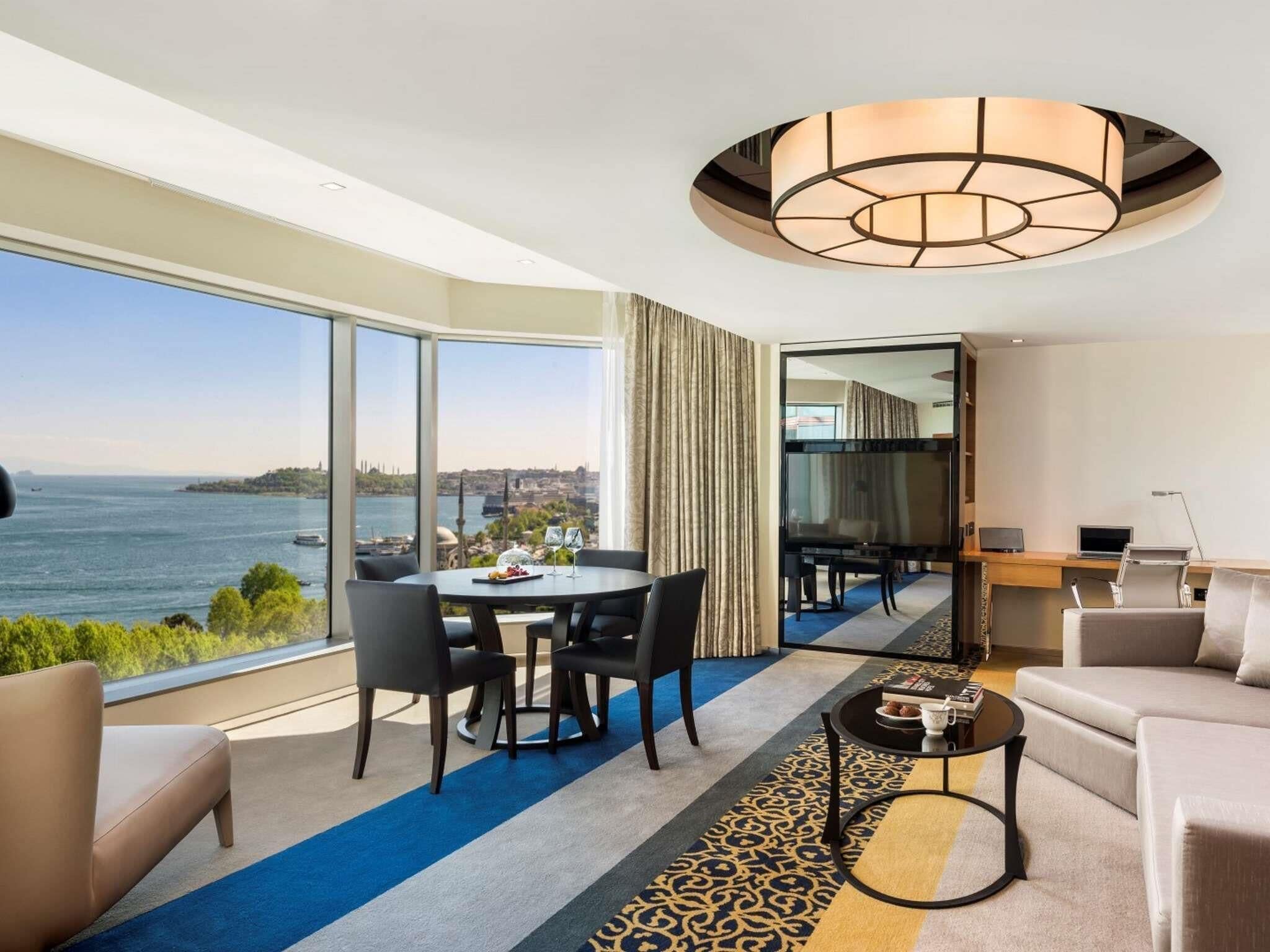 Deluxe-Suite, 1 King-Bett und Schlafsofa (Bosphorus View)