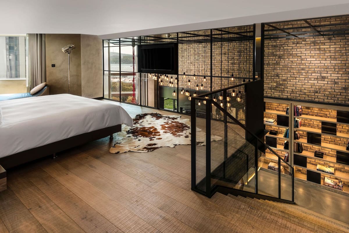 Ropa de cama hipoalergénica y minibar