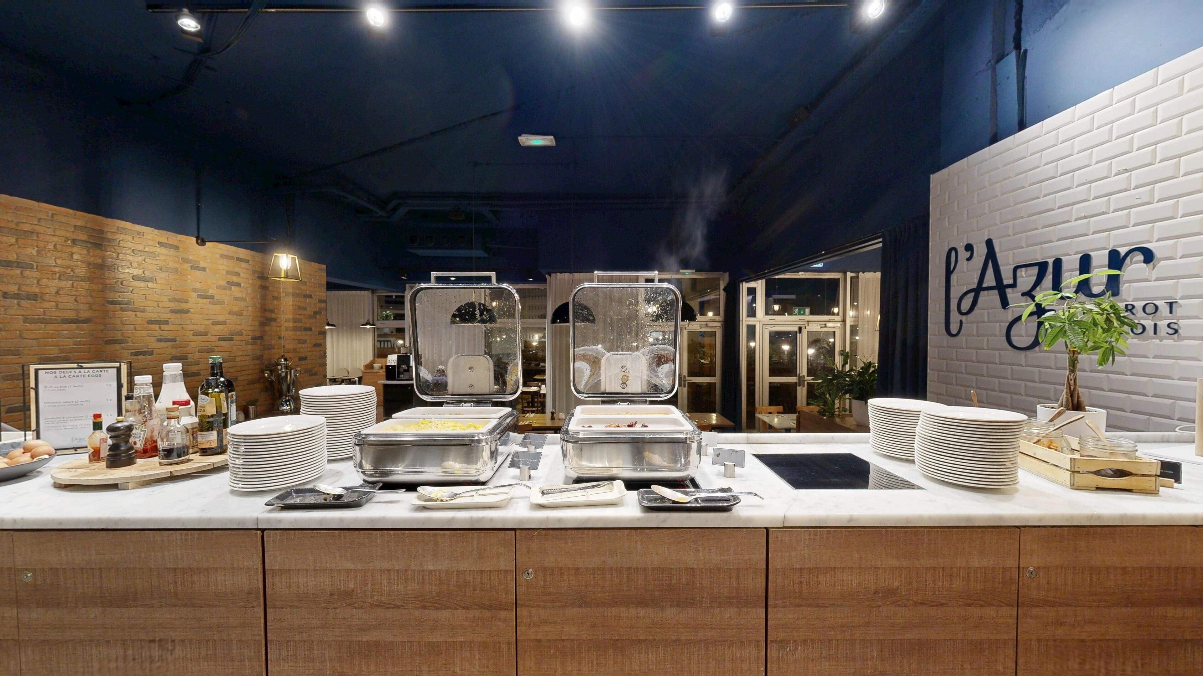 Morgenmadsbuffet hver dag (22 EUR pr. person)