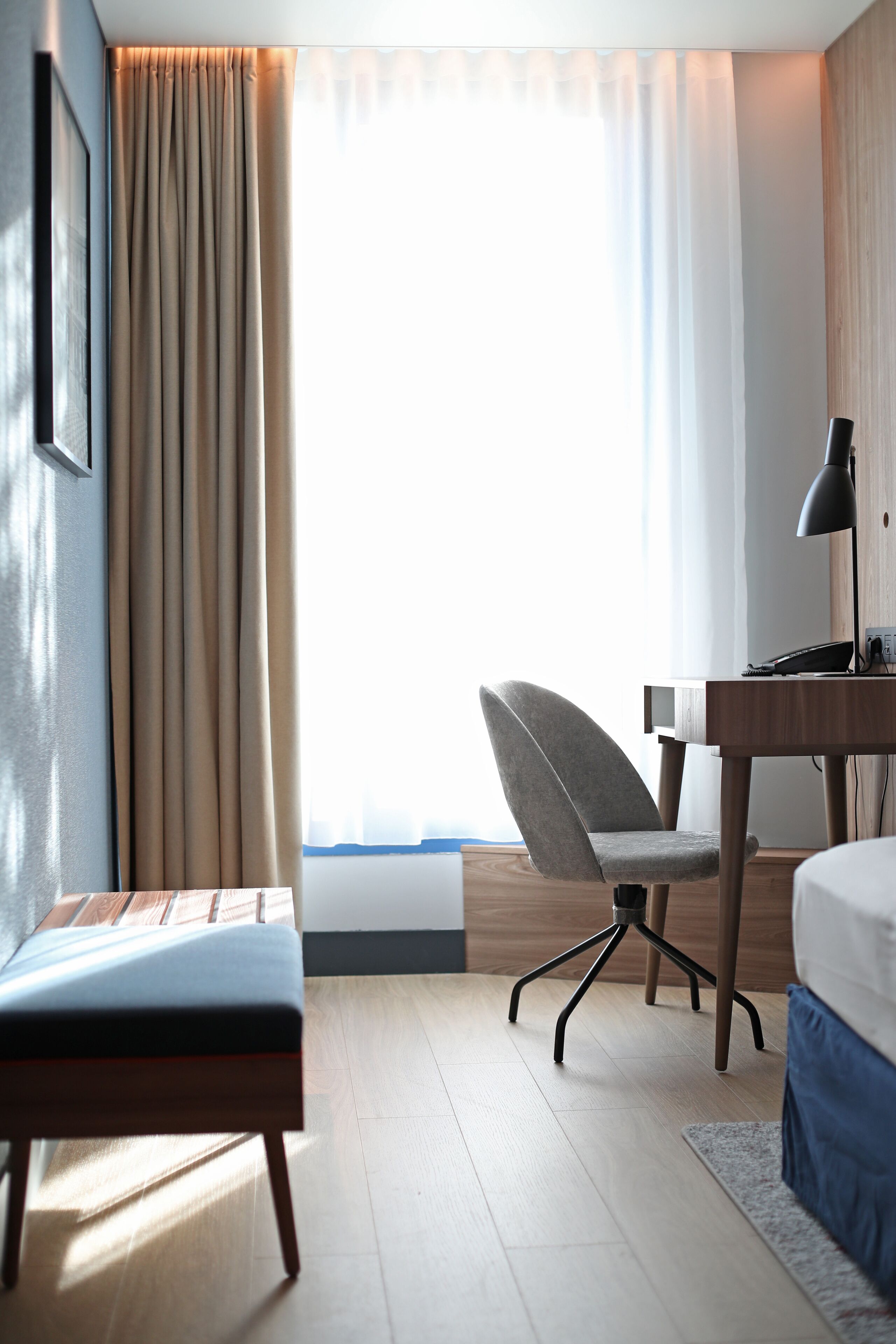 premium bedding, pillow-top beds, in-room safe, desk