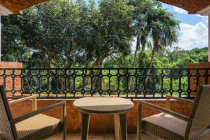 Quang cảnh từ phòng