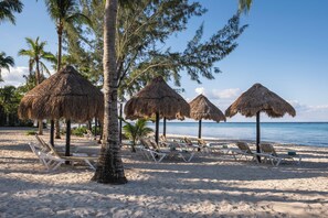 On the beach, scuba diving, windsurfing, kayaking - Iberostar Waves Cozumel - All Inclusive (Cozumel)