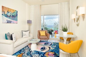 Junior Suite | In-room safe, desk, soundproofing, iron/ironing board