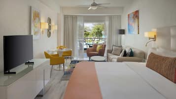 Suite junior | Caja de seguridad en la habitación, escritorio y insonorización