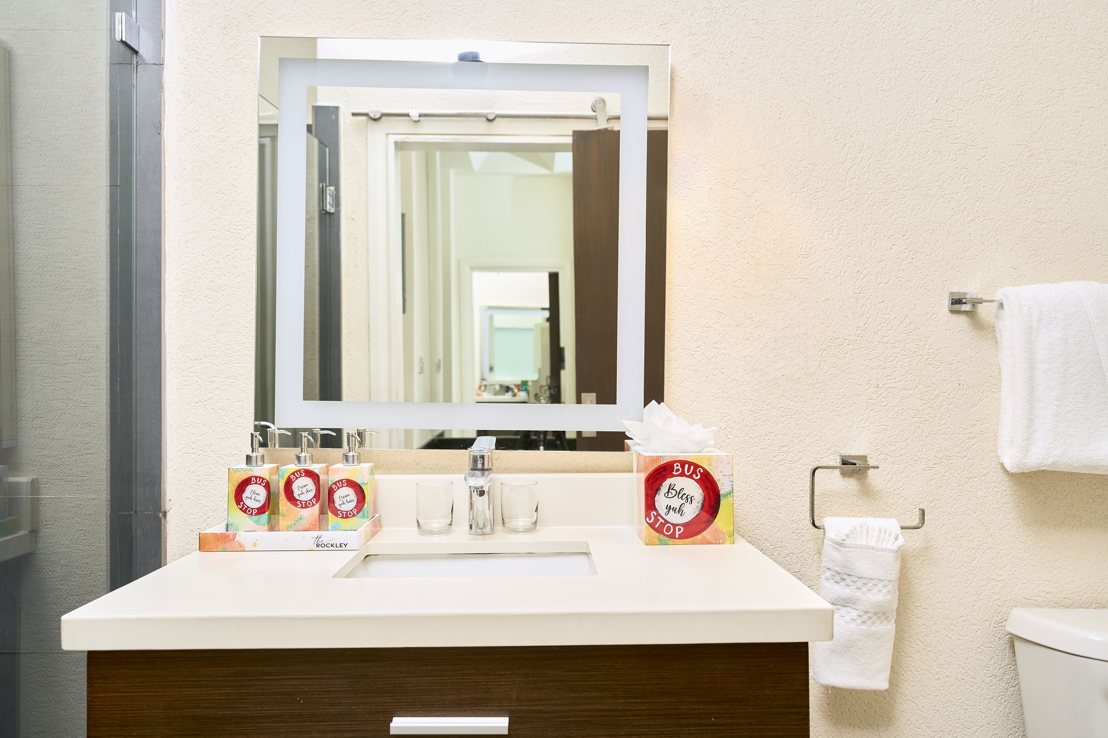 junior suite | bathroom | shower, hair dryer, towels