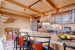 Condo, 1 Bedroom, 2 Bathrooms (Loft) | Private kitchen | Fridge, microwave, stovetop, dishwasher - The Wren at Vail (Vail)