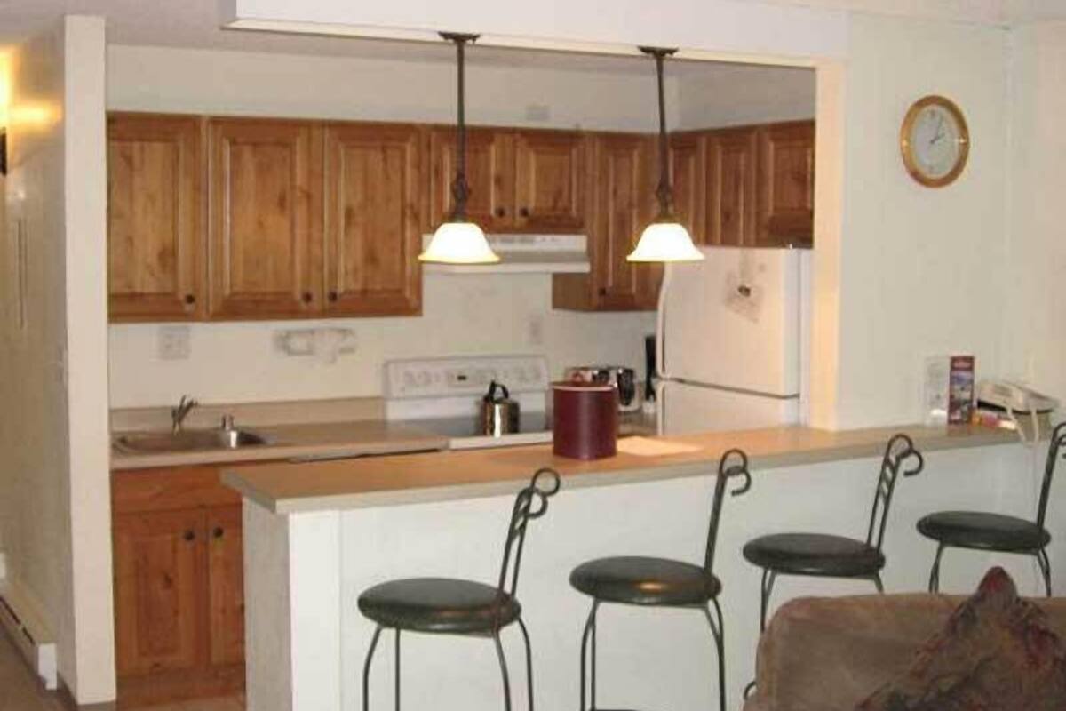 Studio | Private kitchen | Fridge, microwave, stovetop, dishwasher