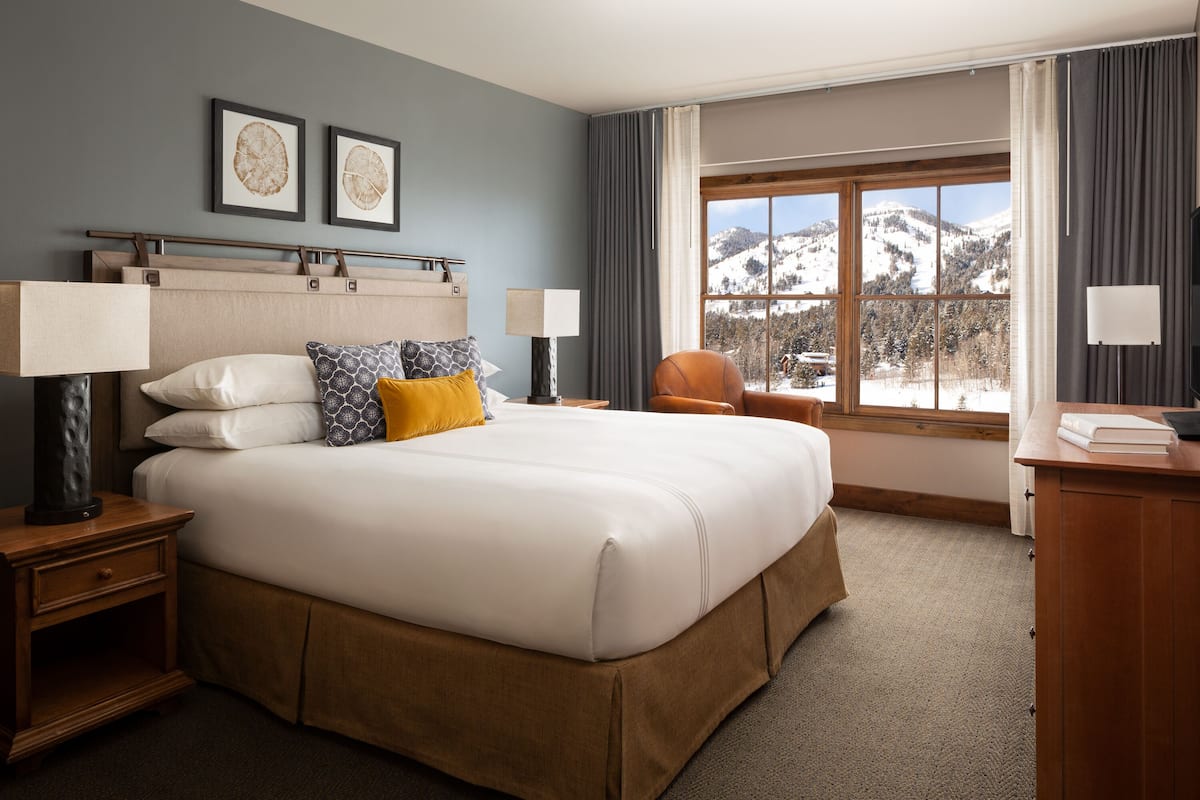 Hochwertige Bettwaren, Pillowtop-Betten, Zimmersafe