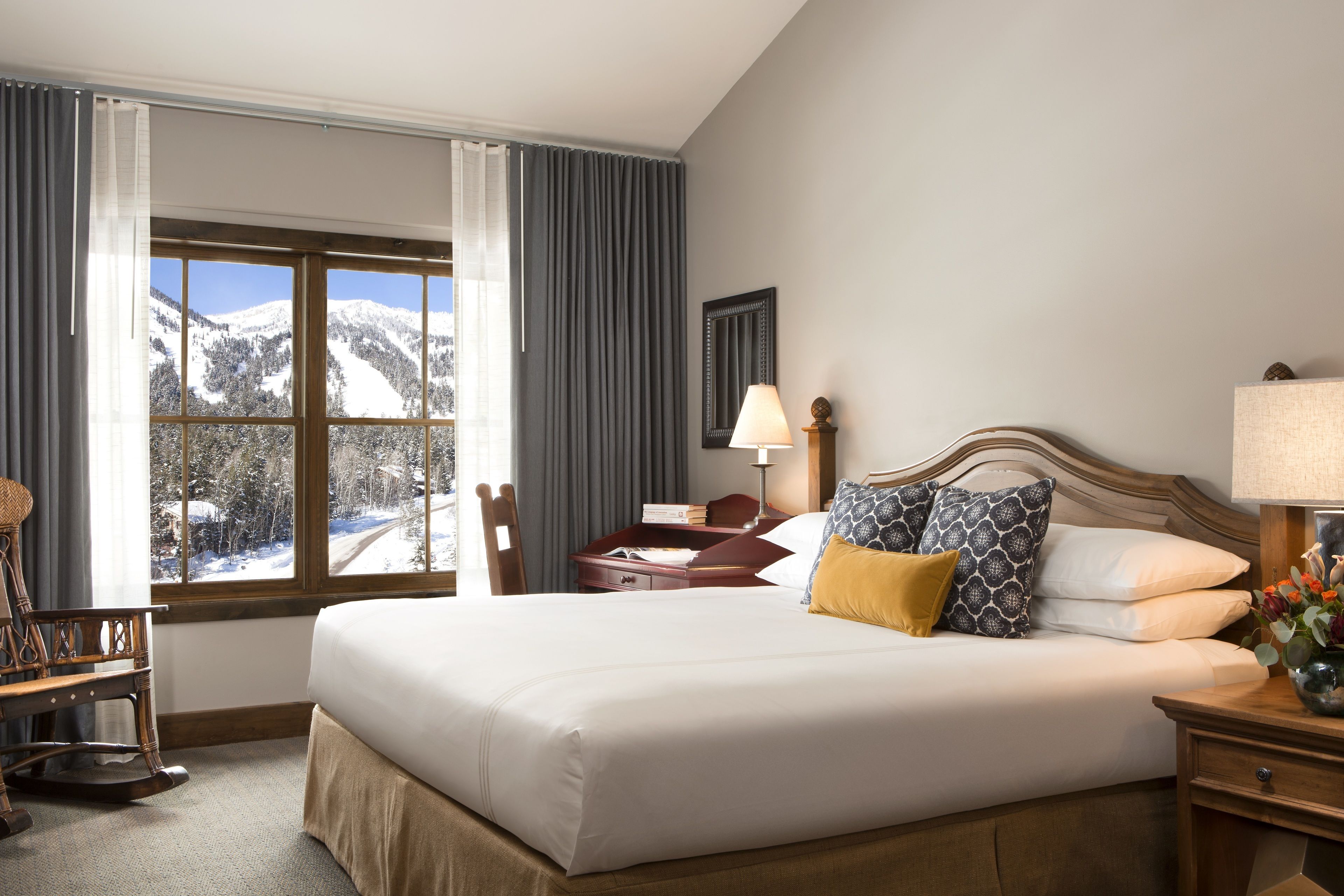 Hochwertige Bettwaren, Pillowtop-Betten, Zimmersafe