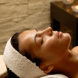 Hot tub, Turkish bath, body treatments, aromatherapy, body wraps