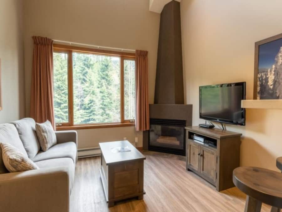 Studio | Living area