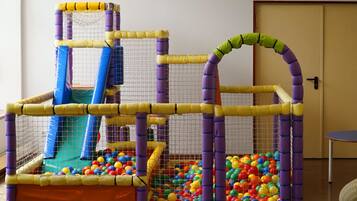 Children’s play area – indoor
