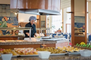 Daily buffet breakfast for a fee