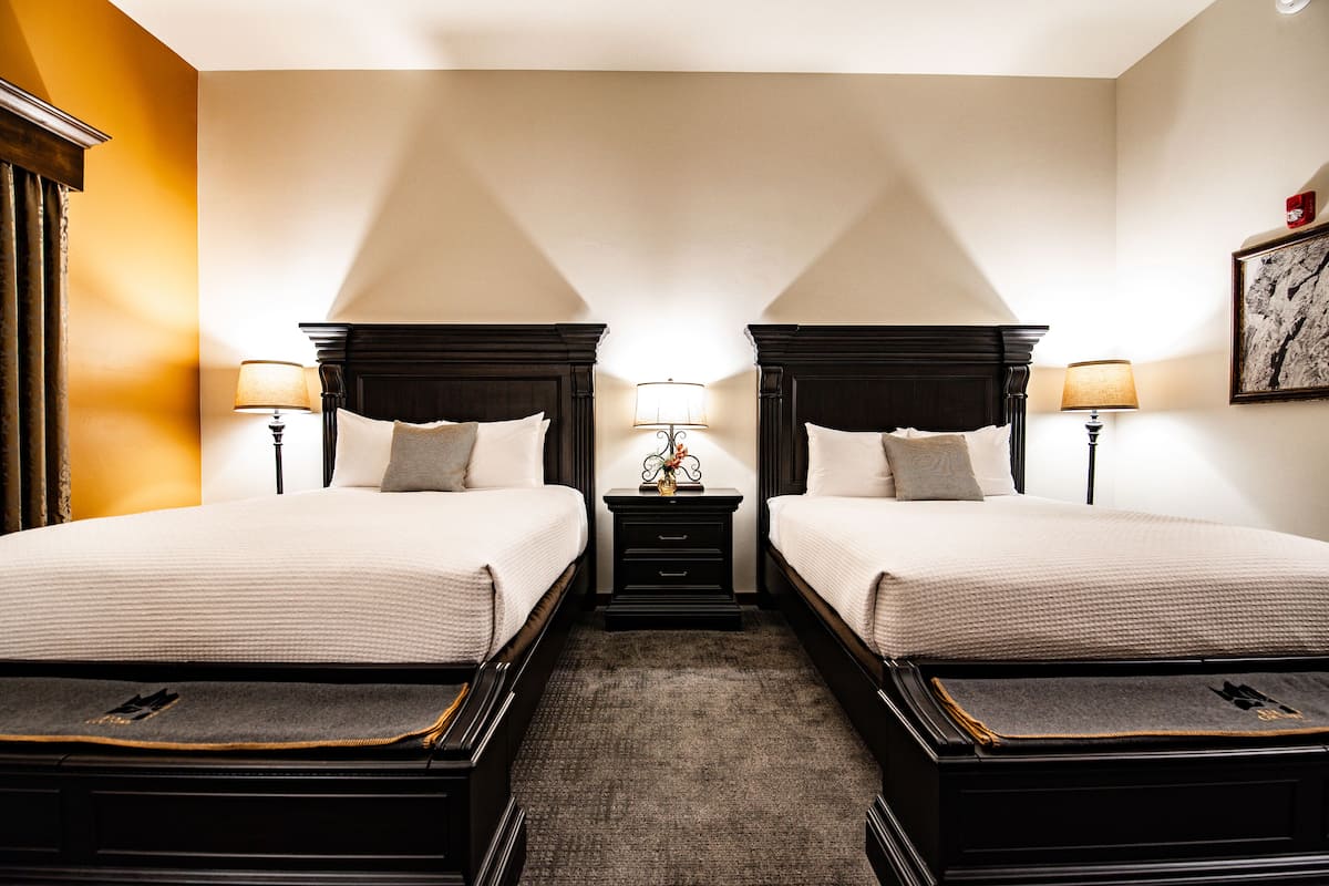 1 Schlafzimmer, Allergikerbettwaren, Zimmersafe, Verdunkelungsvorhänge