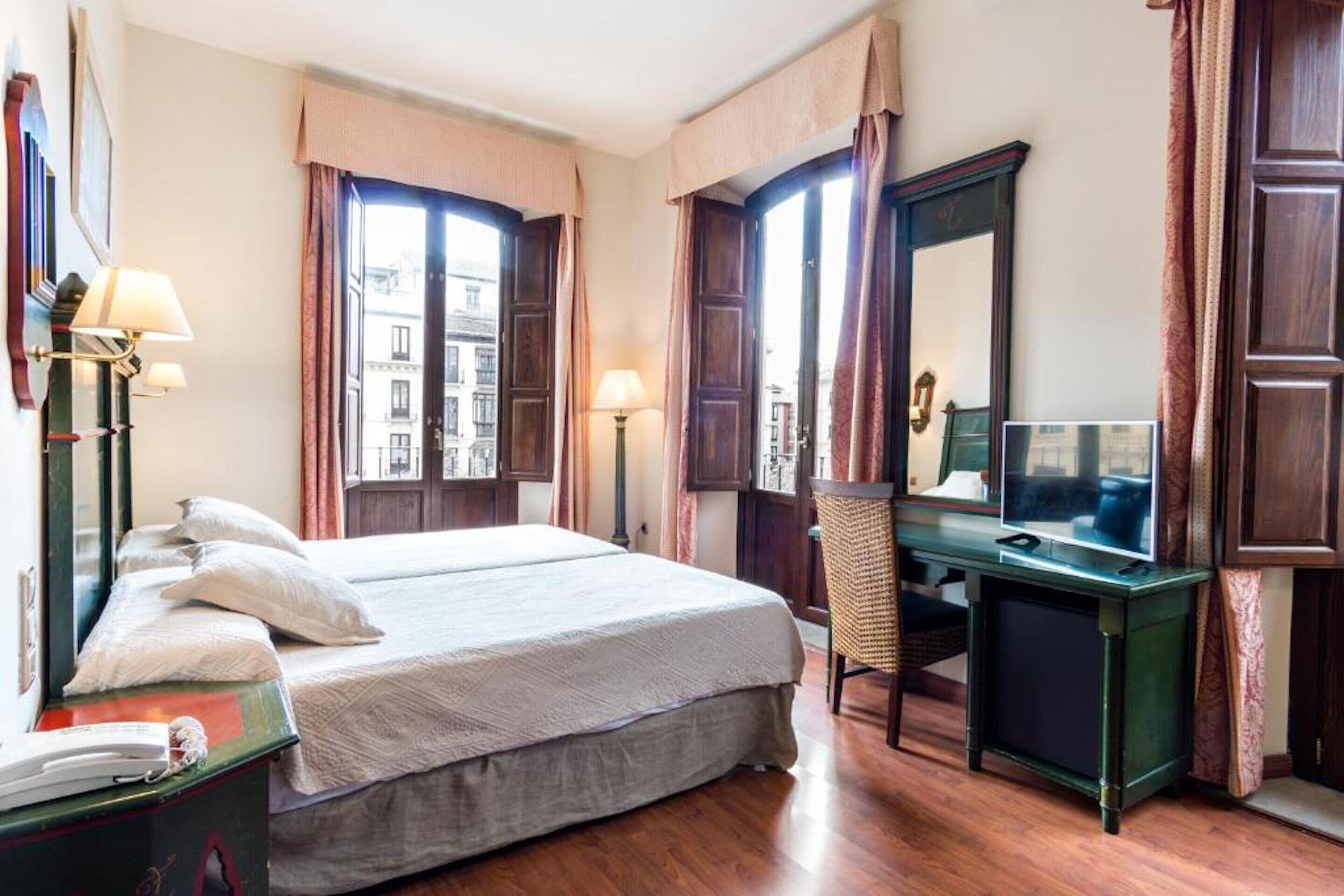 superior double room (exterior) | 1 bedroom, in-room safe, desk, laptop workspace