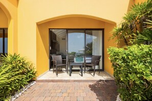 Junior-Suite, Meerblick | Terrasse/Patio