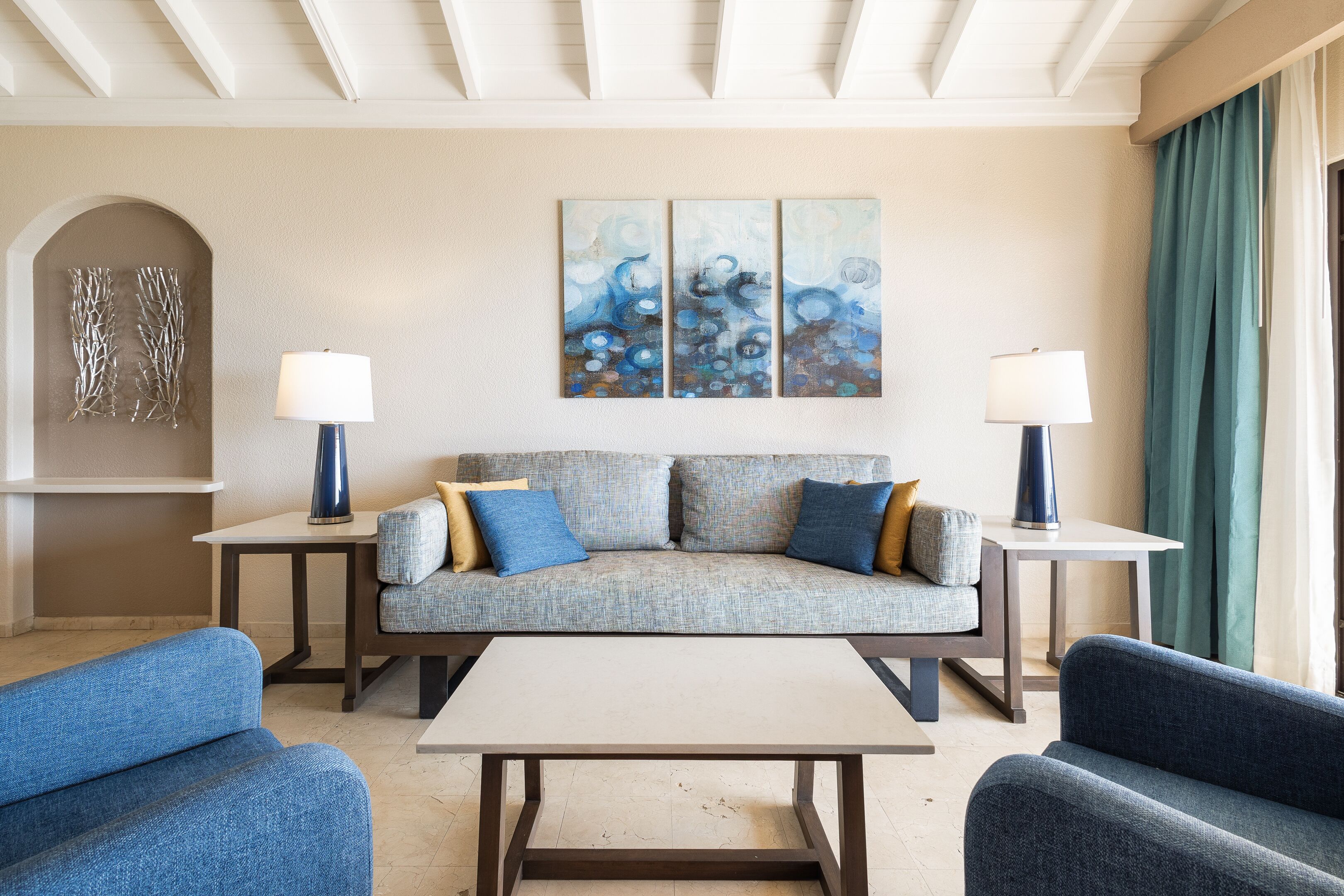 32-inch lcd tv with satellite channels, tv