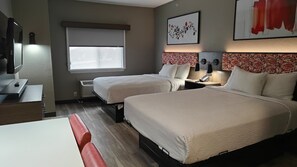 Deluxe-stúdíóíbúð - 2 meðalstór tvíbreið rúm - reyklaust | Skrifborð, vinnuaðstaða fyrir fartölvur, straujárn/strauborð