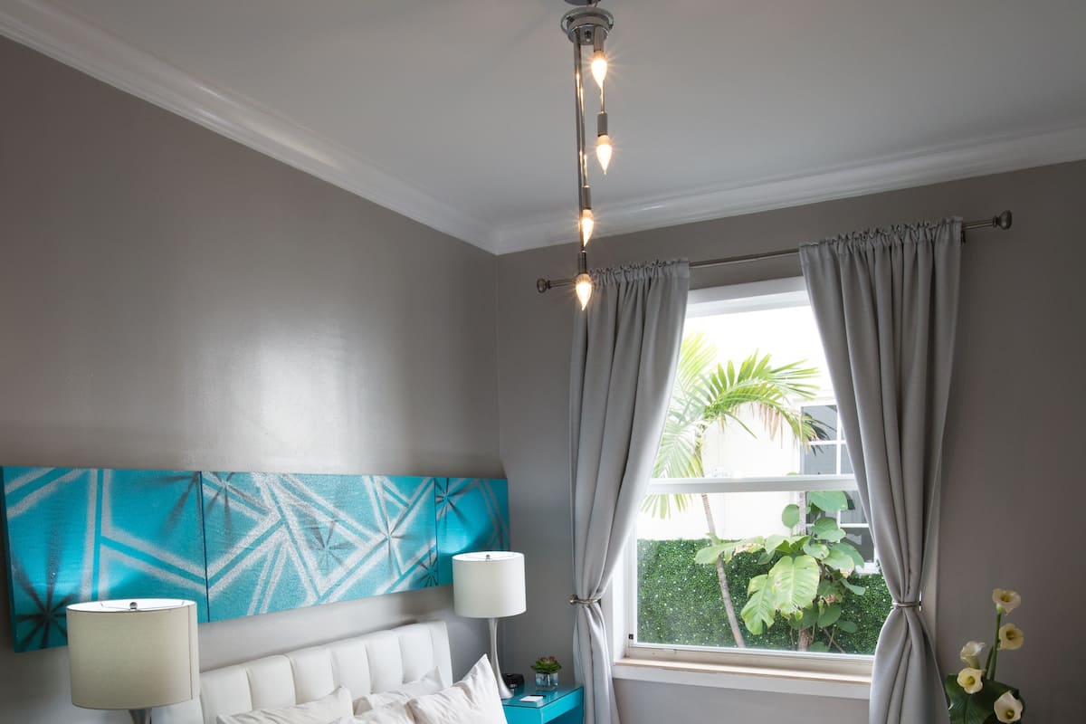 Chambre Standard | Literie de qualité supérieure, Wi-Fi gratuit, réveils