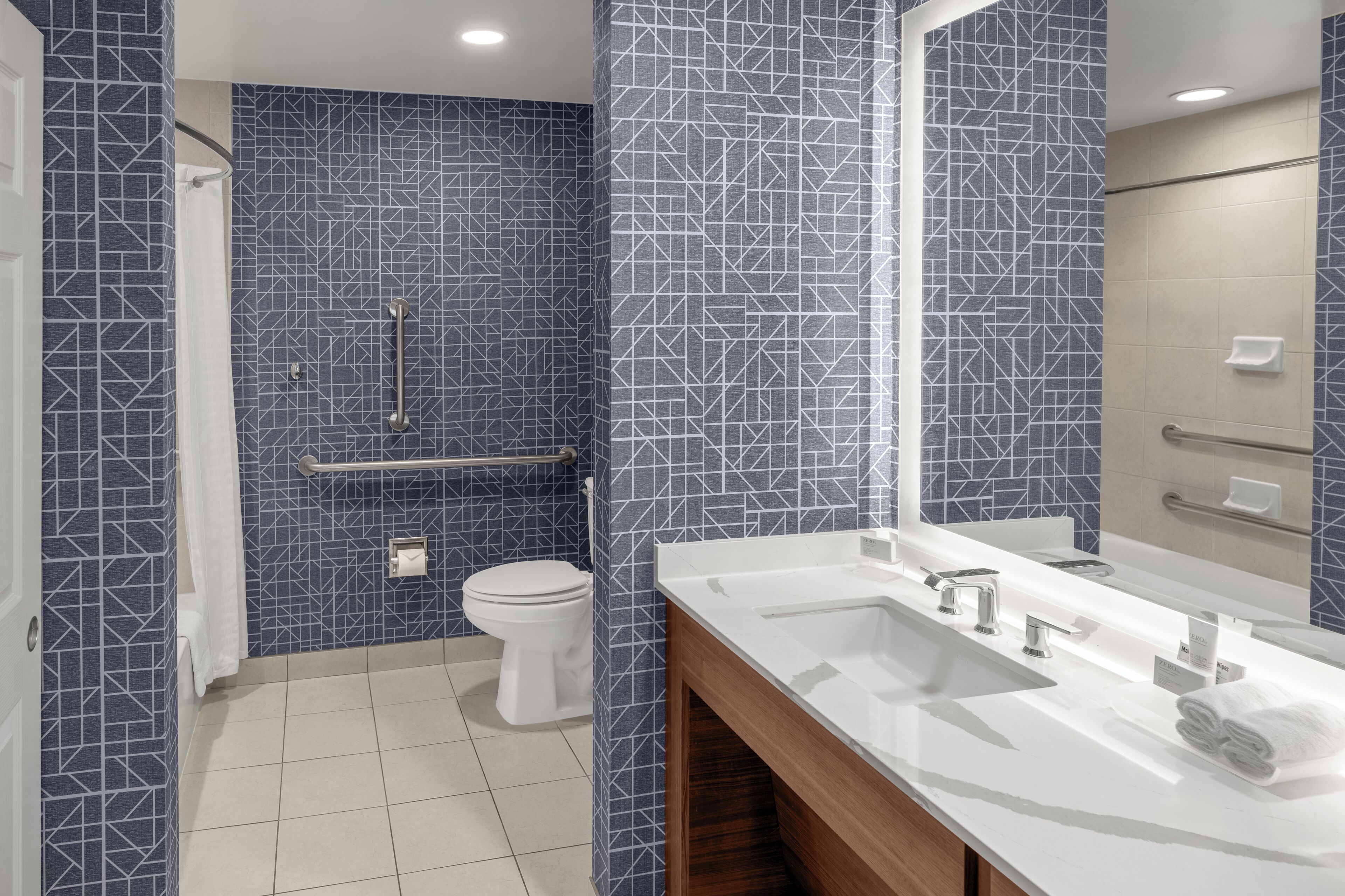 1 bedroom, desk, laptop workspace, blackout drapes