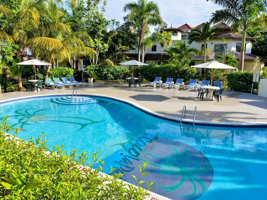 2 outdoor pools, pool umbrellas, pool loungers