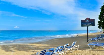 CocoLaPalm Seaside Resort