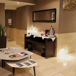 Sauna, hot tub, body treatments, hydrotherapy, aromatherapy