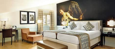 Junior Suite, 1 King Bed | Premium bedding, down comforters, minibar, in-room safe