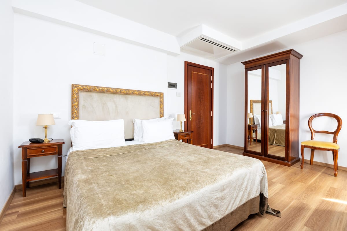Classic Double or Twin Room
