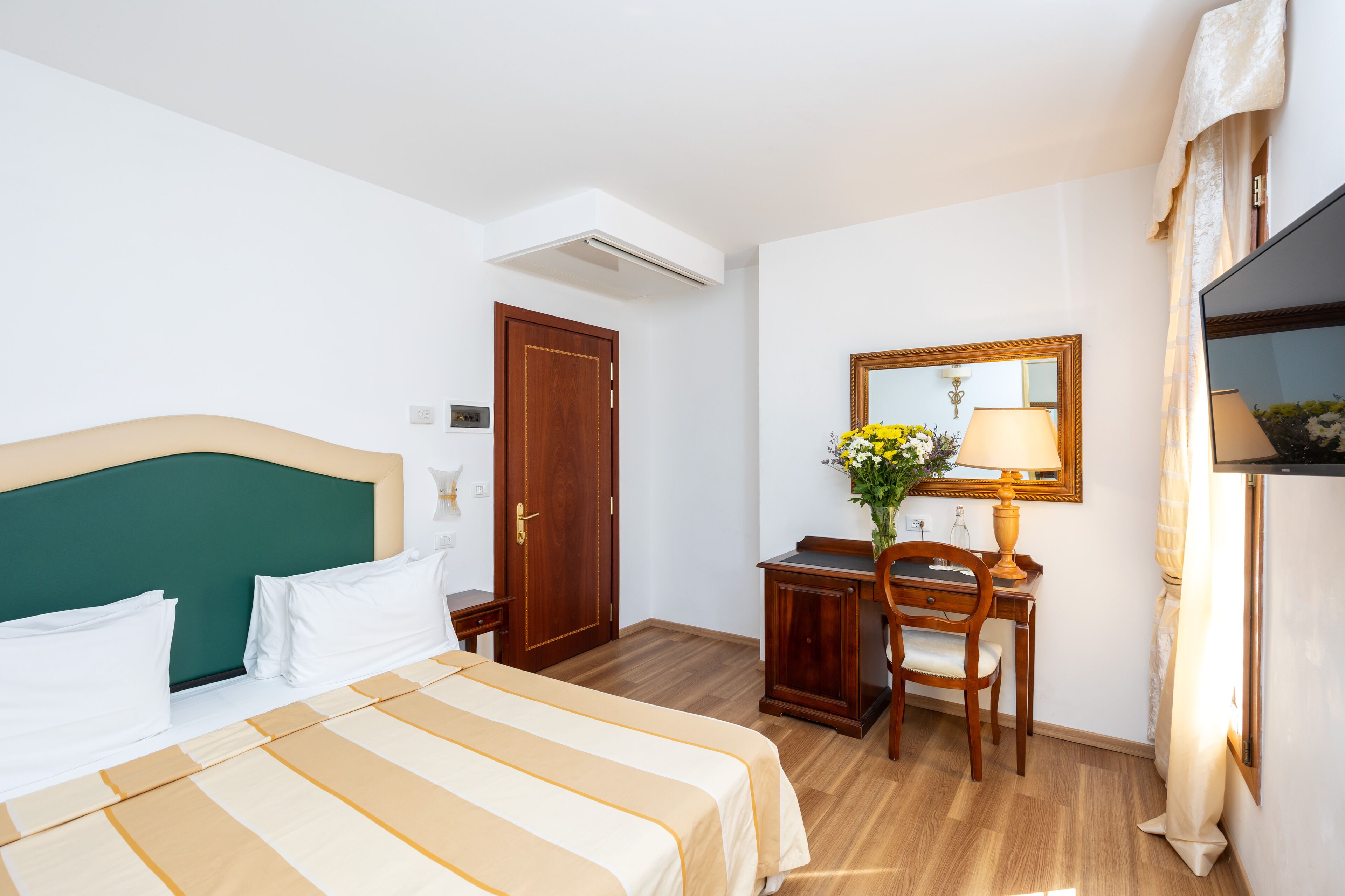 classic triple room | down duvets, minibar, in-room safe, desk