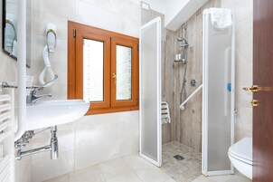 무료 세면용품, 헤어드라이어, 타월