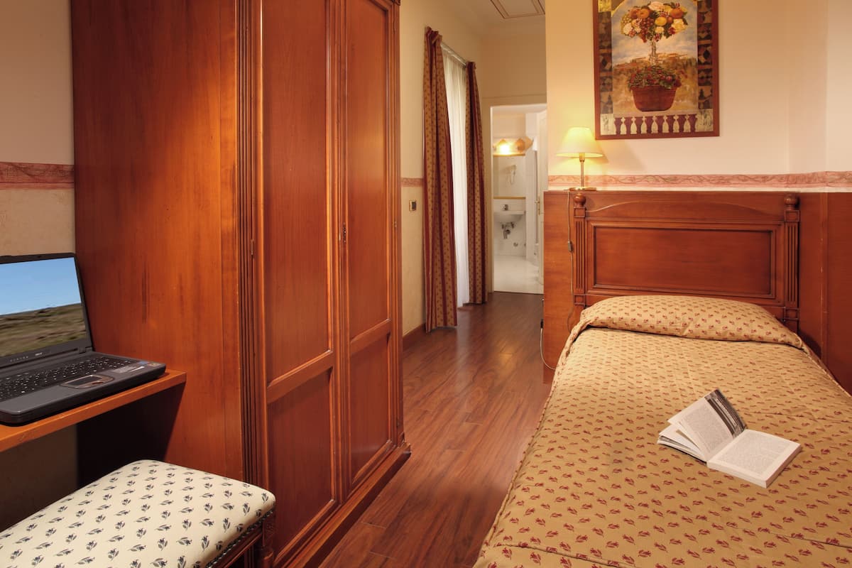 Phòng đơn | 1 phòng ngủ, nệm cao su hoạt tính (memory foam), minibar