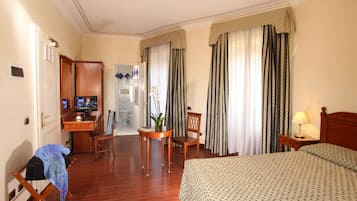 1 chambre, matelas mémoire de forme, minibar