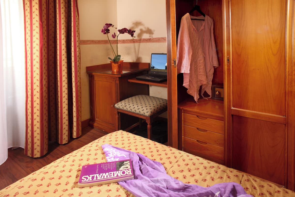 1 phòng ngủ, nệm cao su hoạt tính (memory foam), minibar