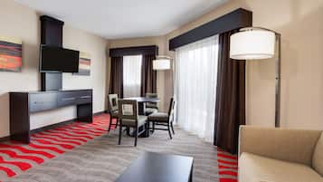 Suite, 1 slaapkamer, niet-roken | Luxe beddengoed, individueel gedecoreerd, individueel gemeubileerd