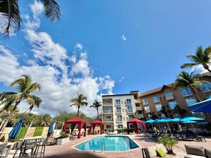 Exterior - Holiday Inn Express Hotel Naples Downtown - 5th Avenue (Naples)