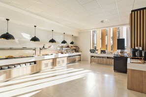Daily buffet breakfast (EUR 12 per person)