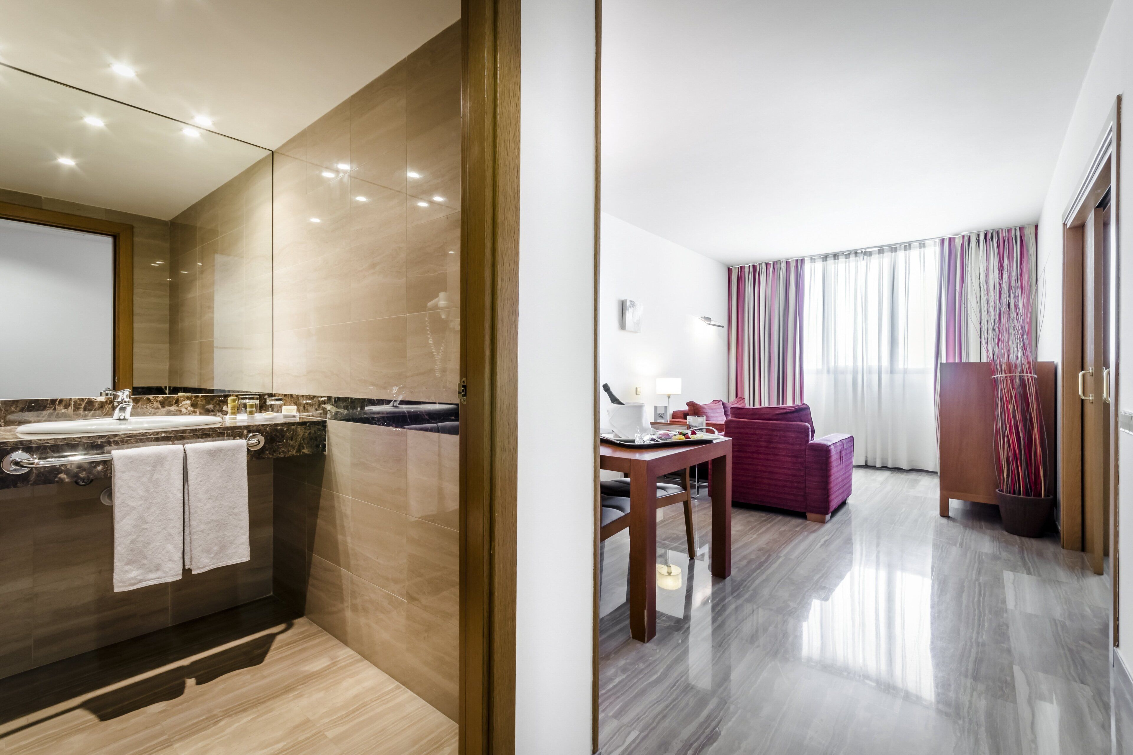 1 bedroom, minibar, in-room safe, desk