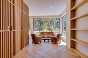 Blick auf den Pool, täglich geöffnet