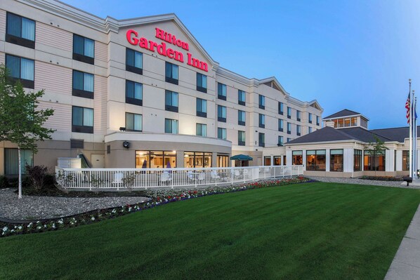 Exterior - Hilton Garden Inn Anchorage (Anchorage)