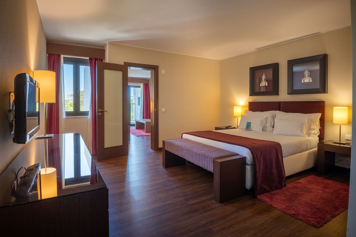 1 bedroom, minibar, in-room safe, desk
