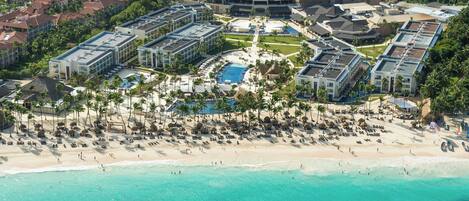 Vue depuis lâhĂ©bergement