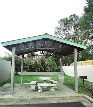 Aire de pique-nique/barbecue