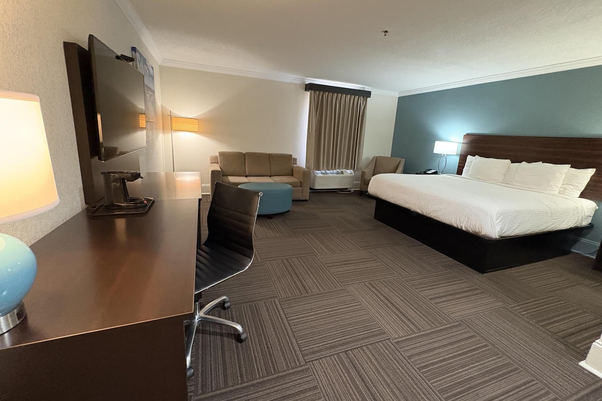 Suite, varias camas, para no fumadores (with Sofabed) | Escritorio y espacio para trabajar con laptop