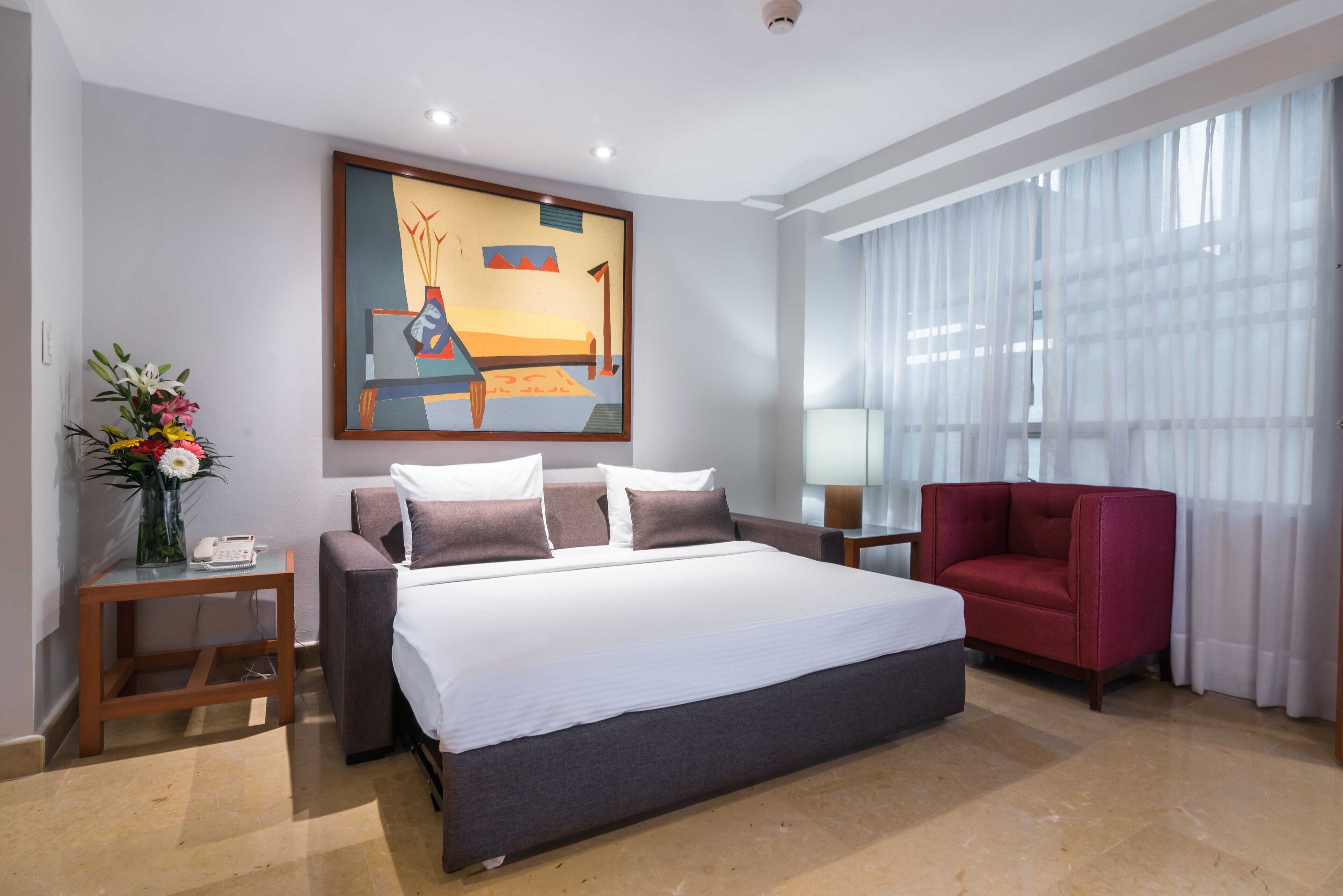 1 bedroom, in-room safe, desk, soundproofing