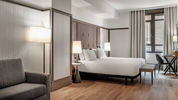 Superior Room, 2 Twin Beds | Minibar, in-room safe, desk, blackout drapes