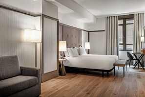 ห้องซูพีเรีย, เตียงเดี่ยว 2 เตียง | มินิบาร์, ตู้นิรภัยในห้องพัก, โต๊ะทำงาน, ผ้าม่านกันแสง